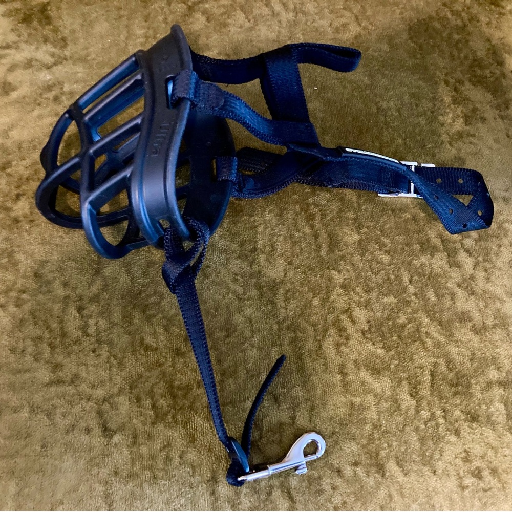Size 4 Baskerville Ultra Muzzle